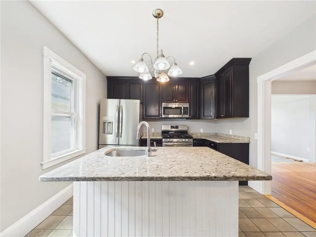 13 Clyde Street Providence RI 02908