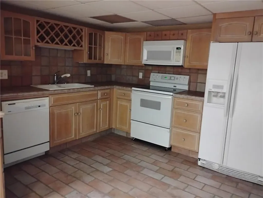 14 Elmhurst Drive Smithfield RI 02828