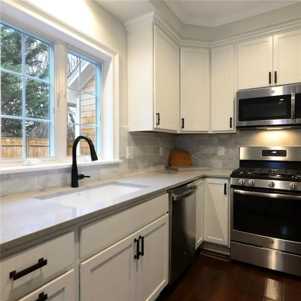 13 Arnold Avenue Jamestown RI 02835