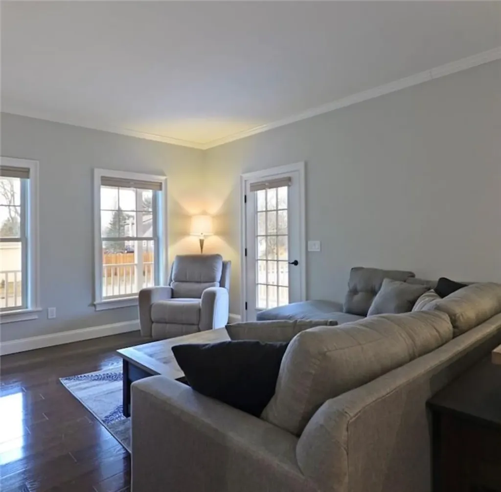 13 Arnold Avenue Jamestown RI 02835