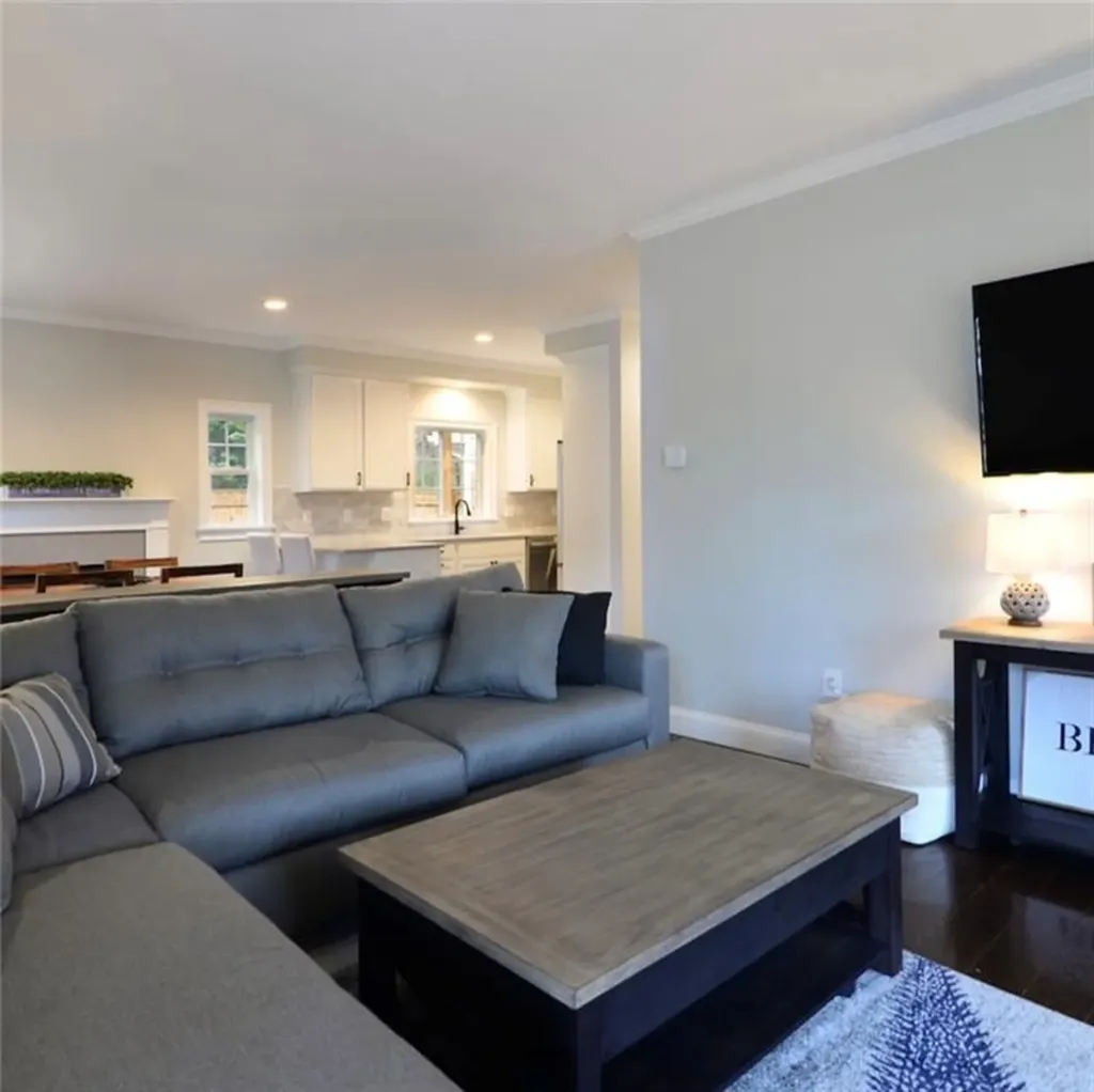 13 Arnold Avenue Jamestown RI 02835