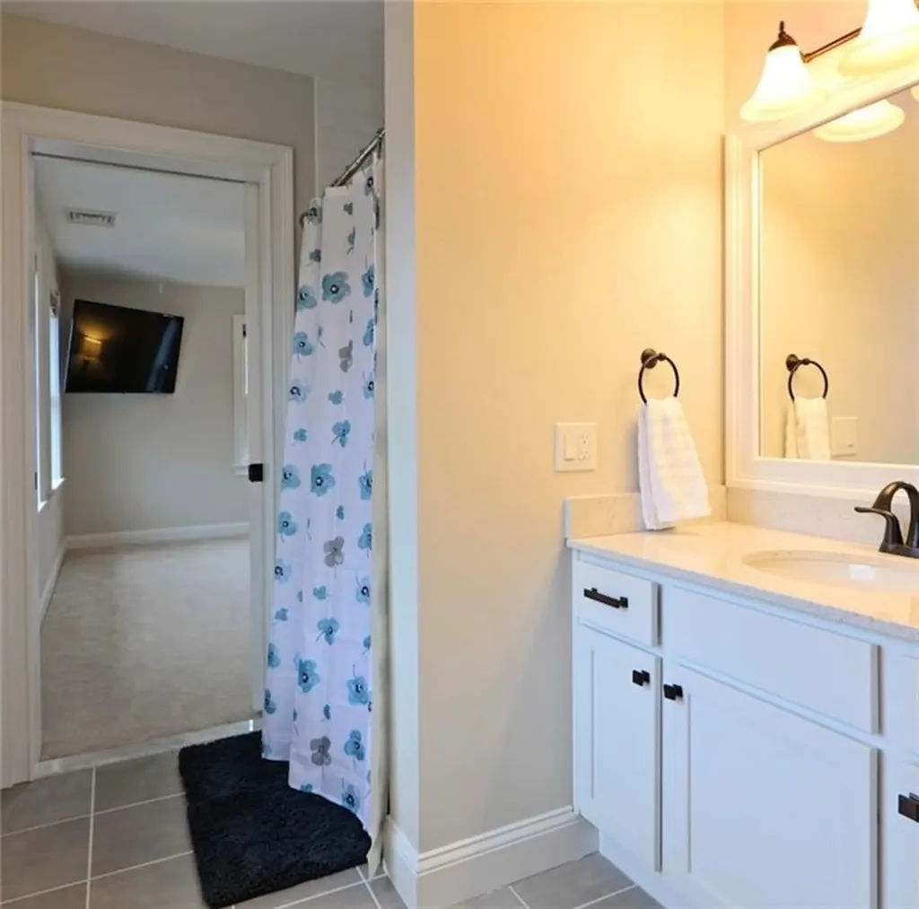 13 Arnold Avenue Jamestown RI 02835