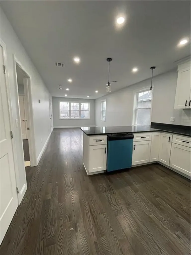 14 Sherwood Street Providence RI 02908