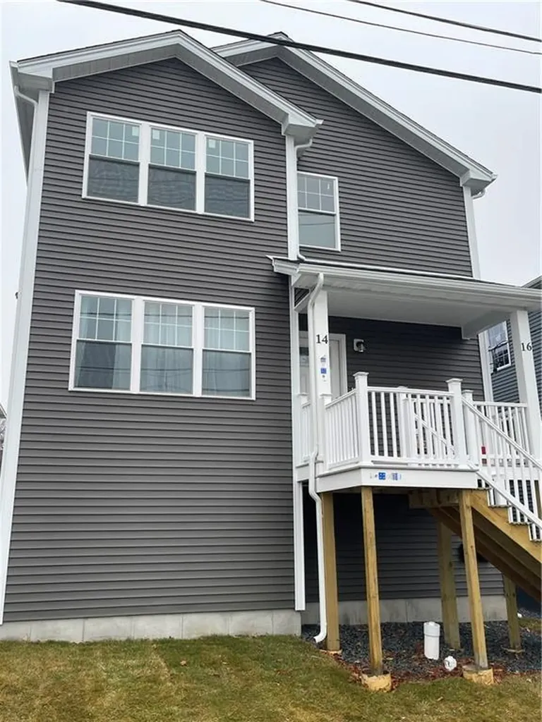 14 Sherwood Street Providence RI 02908