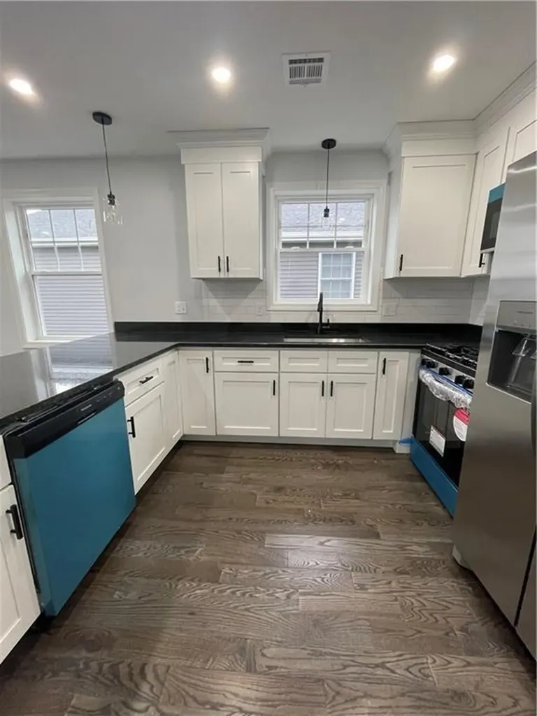 14 Sherwood Street Providence RI 02908