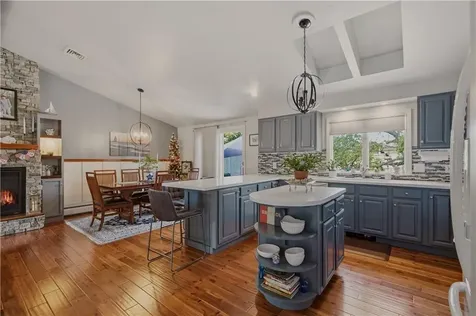 11 Carol Avenue Bristol RI 02809