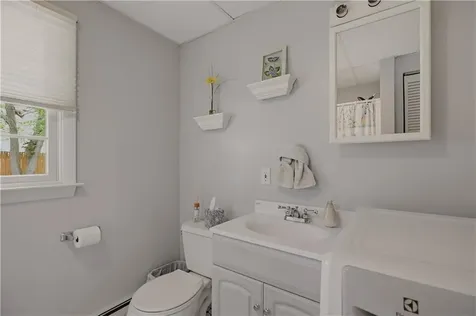 11 Carol Avenue Bristol RI 02809