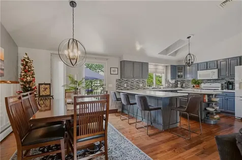 11 Carol Avenue Bristol RI 02809