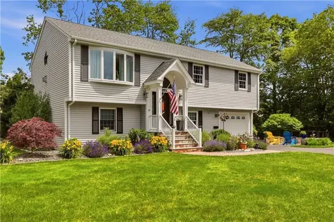 11 Carol Avenue Bristol RI 02809