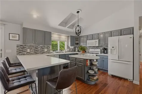 11 Carol Avenue Bristol RI 02809