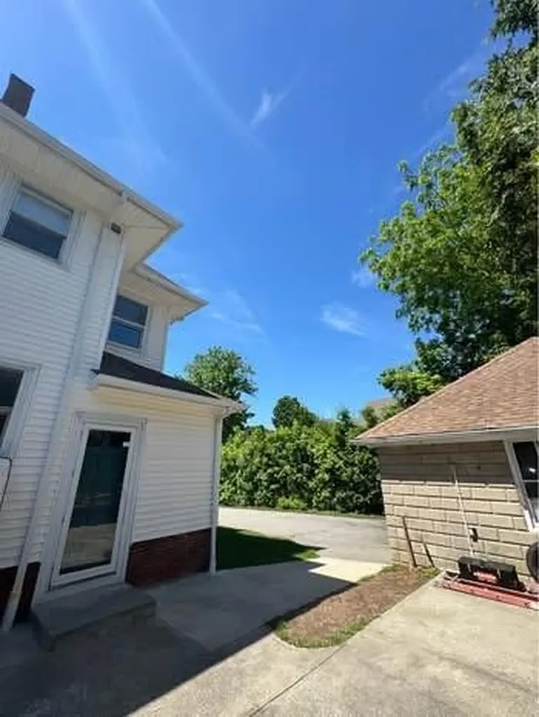 2249 Cranston Street Cranston RI 02920