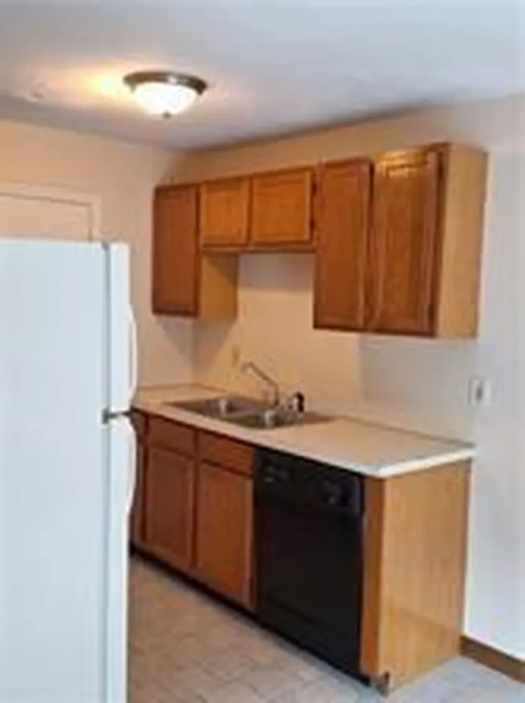 34 Manchester Street West Warwick RI 02893