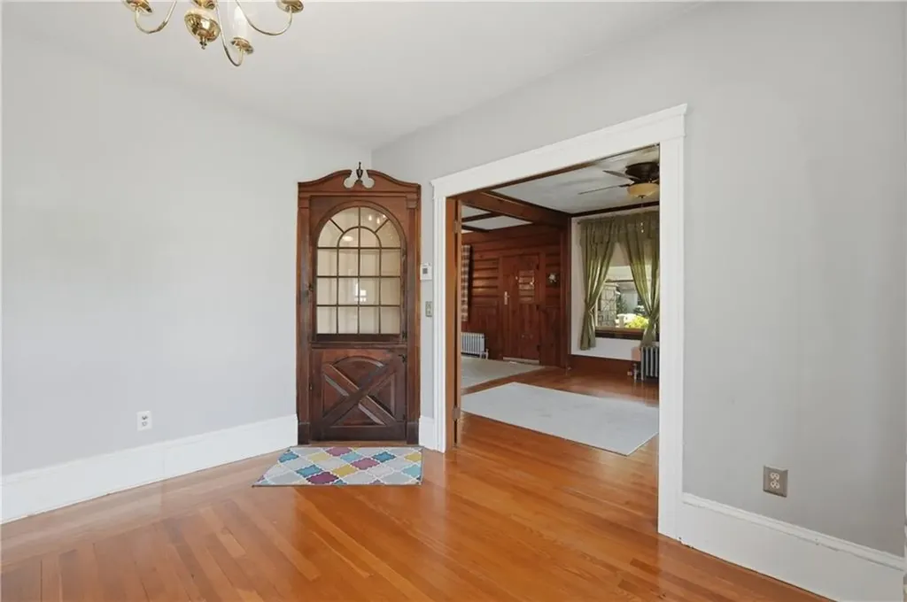 236 Becker Avenue East Providence RI 02915
