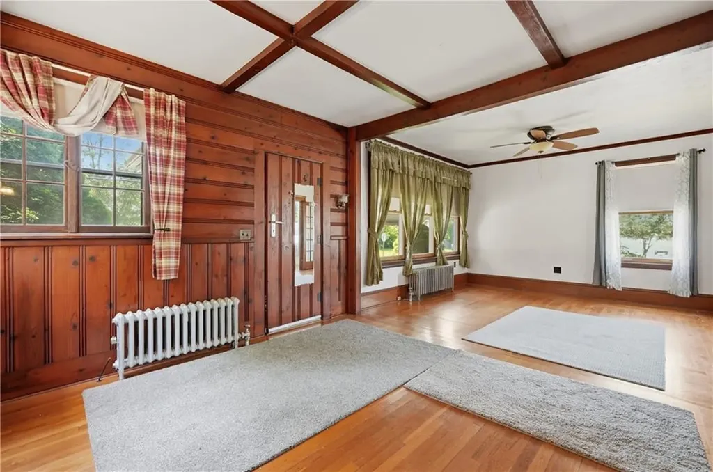 236 Becker Avenue East Providence RI 02915
