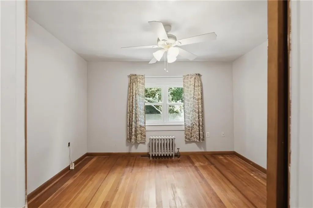 236 Becker Avenue East Providence RI 02915