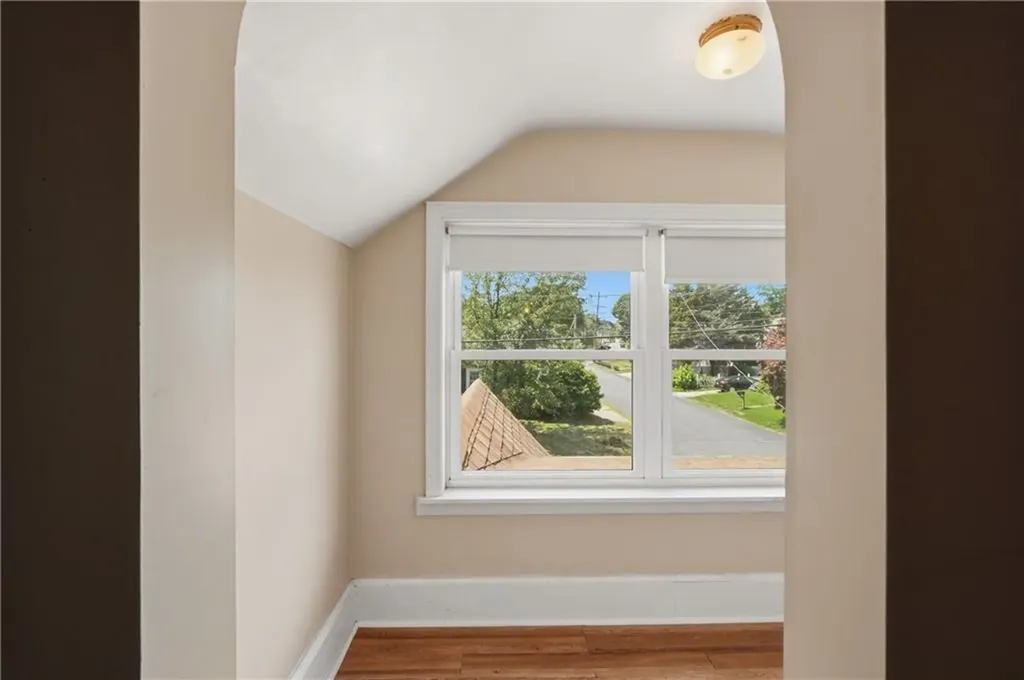 236 Becker Avenue East Providence RI 02915