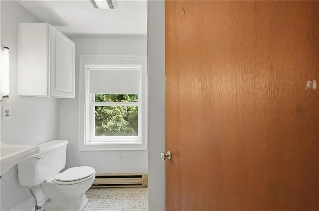 236 Becker Avenue East Providence RI 02915