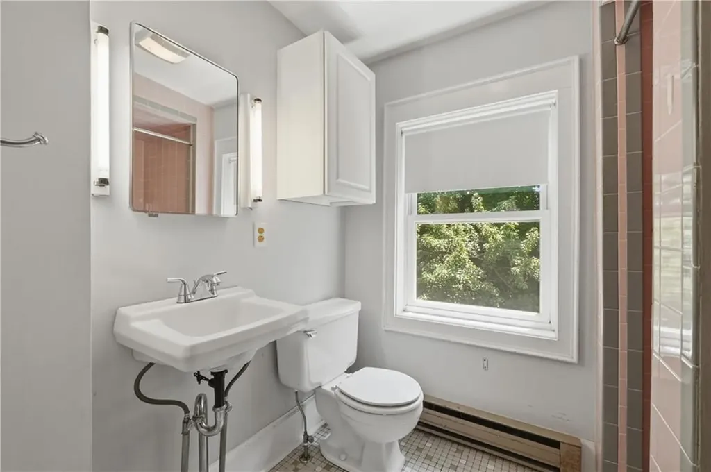 236 Becker Avenue East Providence RI 02915
