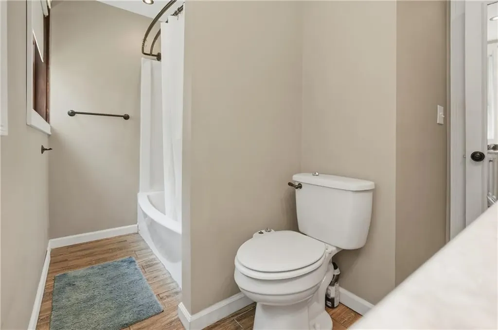 236 Becker Avenue East Providence RI 02915