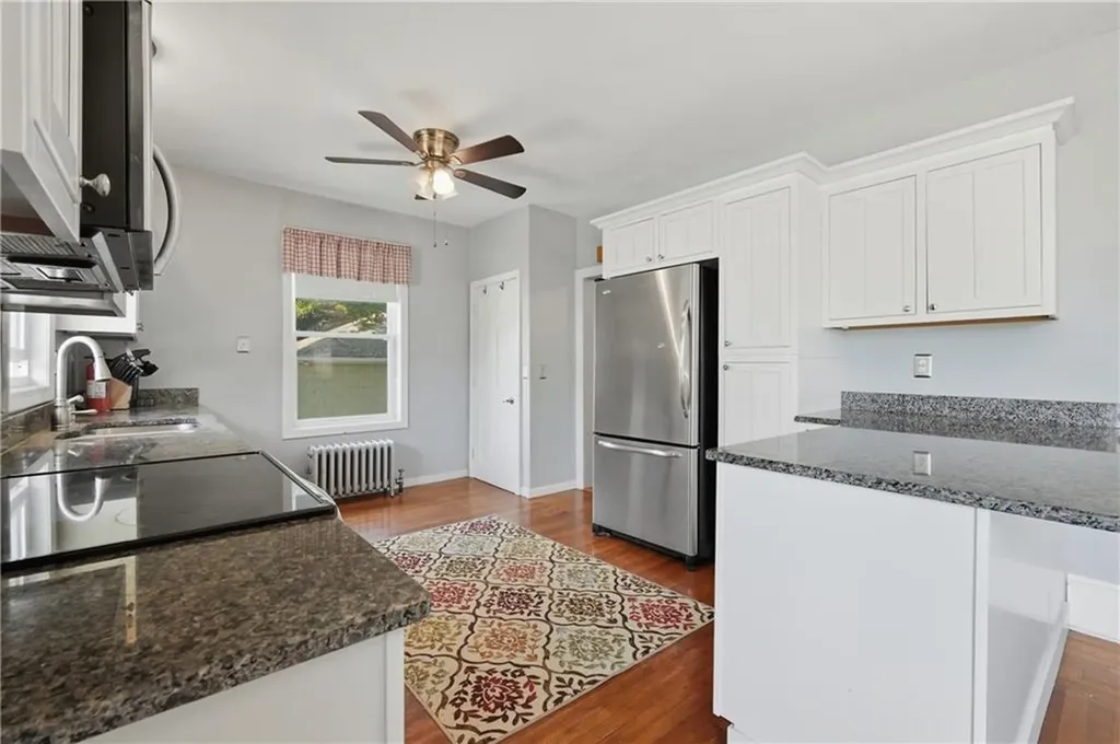 236 Becker Avenue East Providence RI 02915