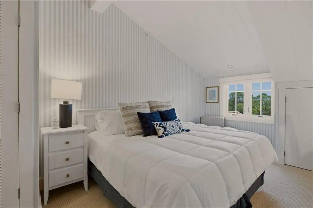 275 Depot Avenue Portsmouth RI 02871