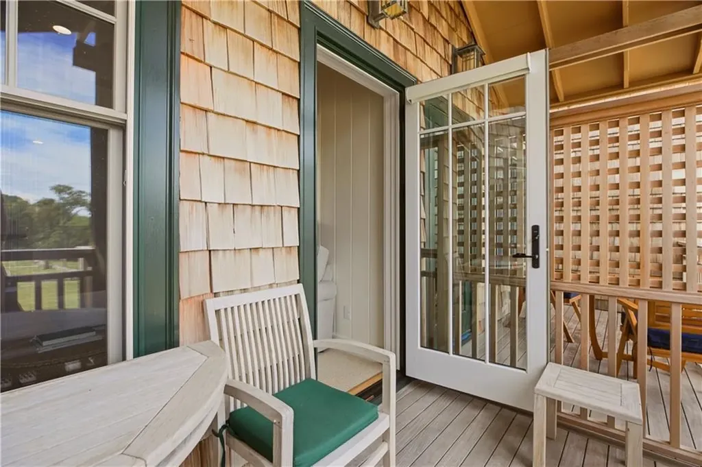 275 Depot Avenue Portsmouth RI 02871