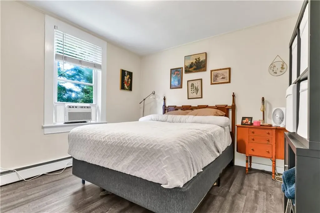 24 Pond Avenue Newport RI 02840