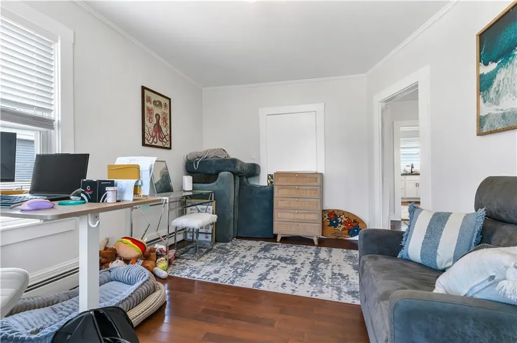 24 Pond Avenue Newport RI 02840