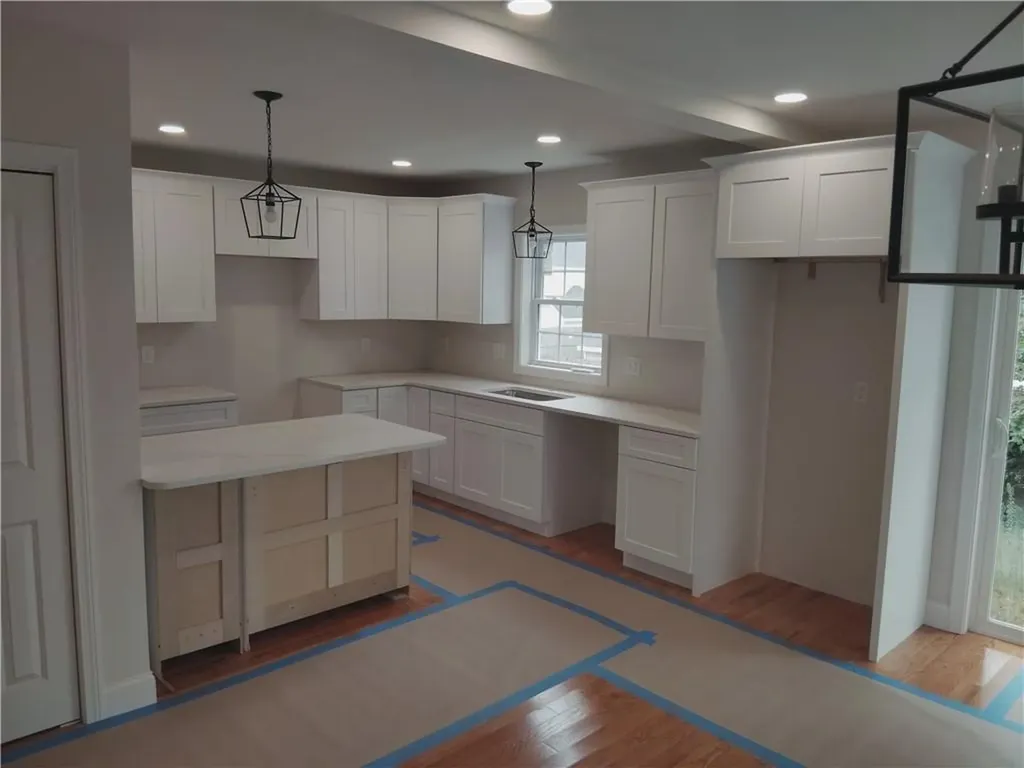 27 Hoppin Avenue East Providence RI 02915