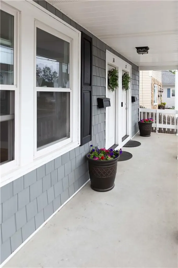 10 Island Avenue East Providence RI 02916