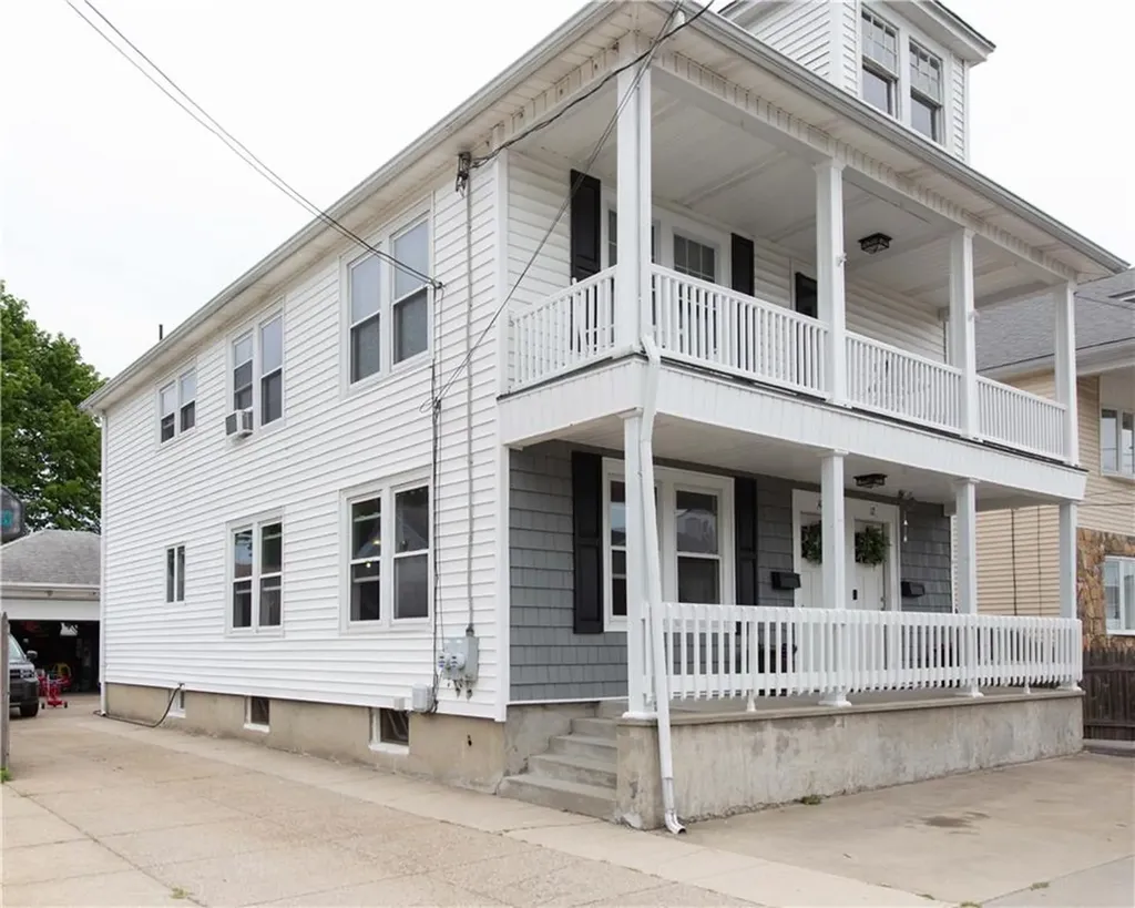 10 Island Avenue East Providence RI 02916