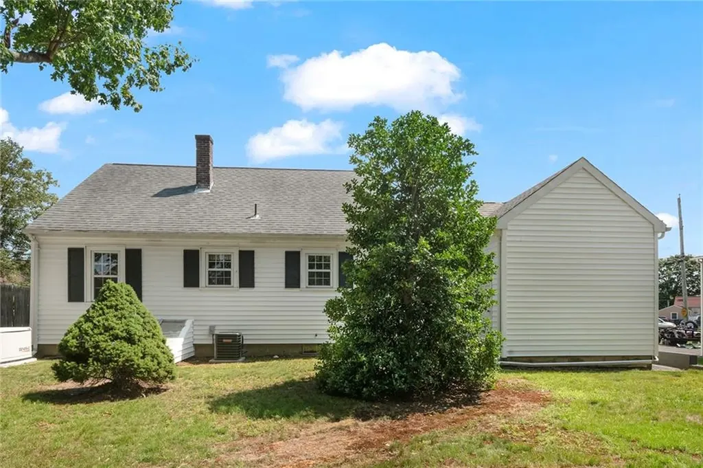 23 Fatima Drive Bristol RI 02809
