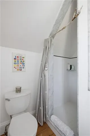 40 W Narragansett Avenue Newport RI 02840