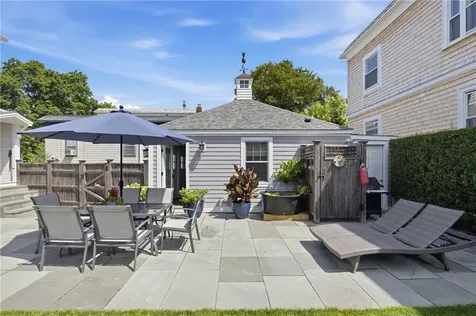 40 W Narragansett Avenue Newport RI 02840