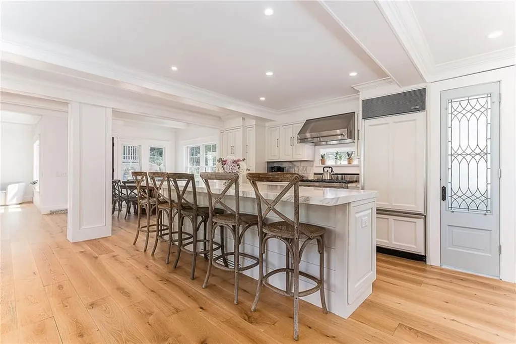17 19 East Hills Road Westerly RI 02891