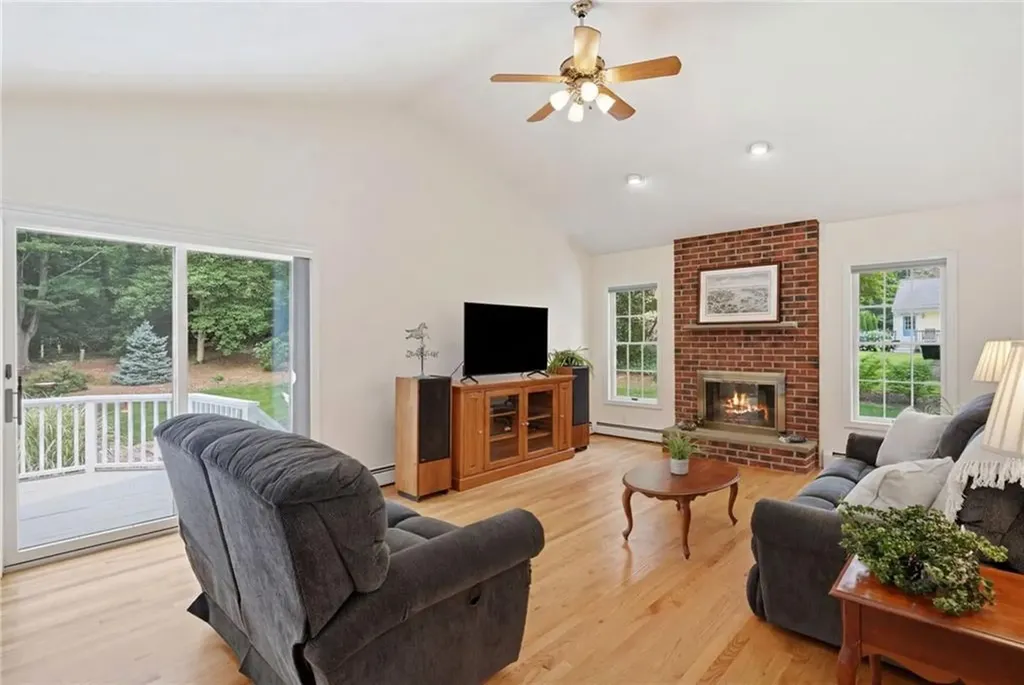 136 Holly Hills Lane North Kingstown RI 02874