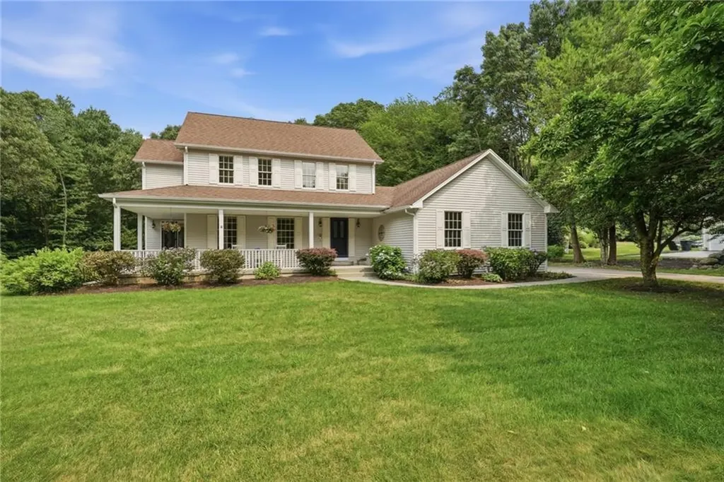 136 Holly Hills Lane North Kingstown RI 02874