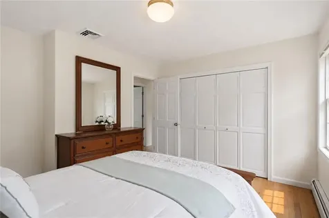 136 Holly Hills Lane North Kingstown RI 02874