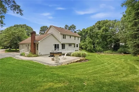 136 Holly Hills Lane North Kingstown RI 02874