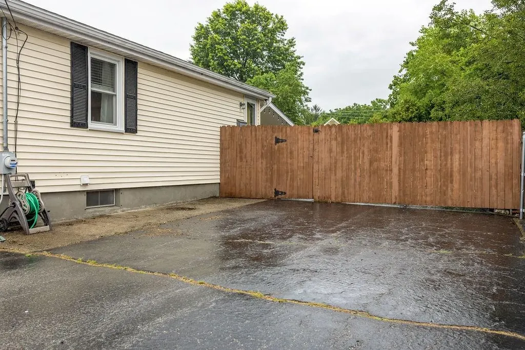 57 Bolton Street Cranston RI 02920