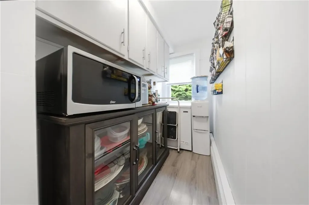 31 Yeoman Avenue Cranston RI 02920