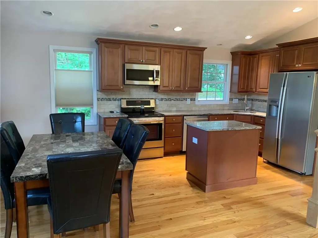 9 Violet Street Johnston RI 02919