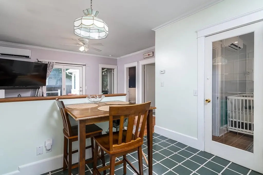389 391 Pontiac Avenue Cranston RI 02910