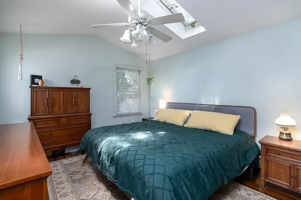 389 391 Pontiac Avenue Cranston RI 02910