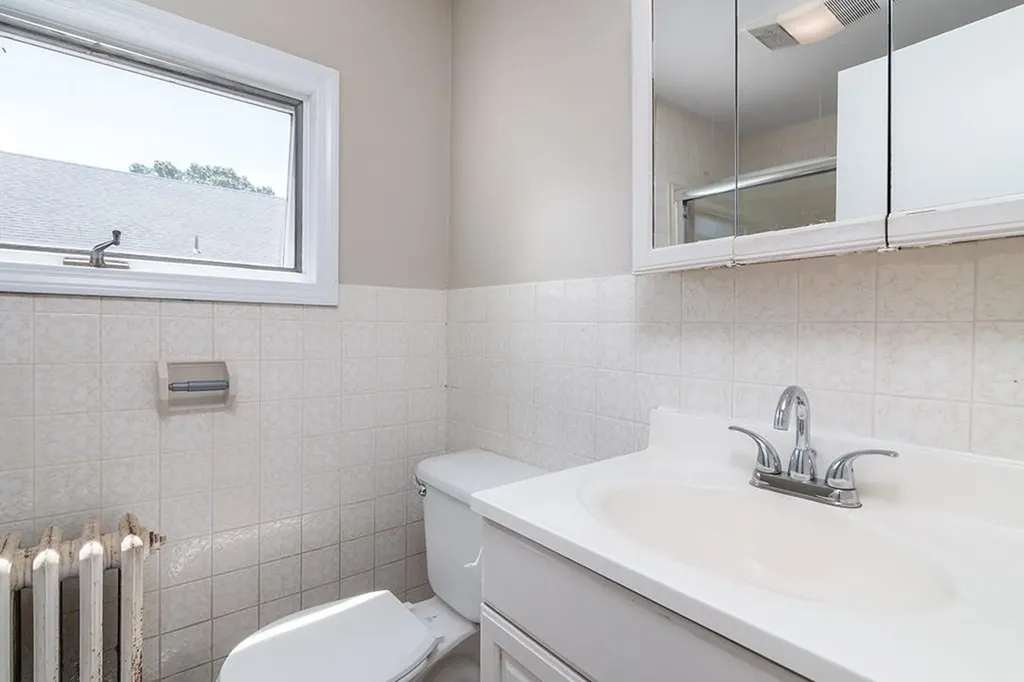 389 391 Pontiac Avenue Cranston RI 02910