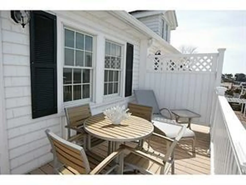 44 Bay Street Westerly RI 02891