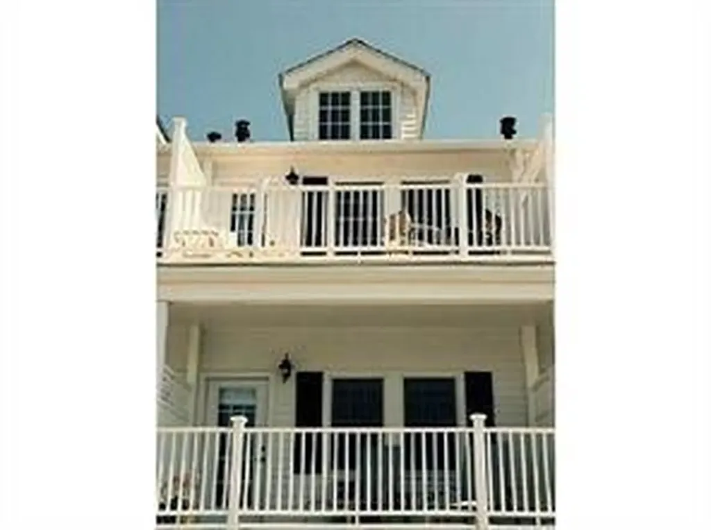 44 Bay Street Westerly RI 02891