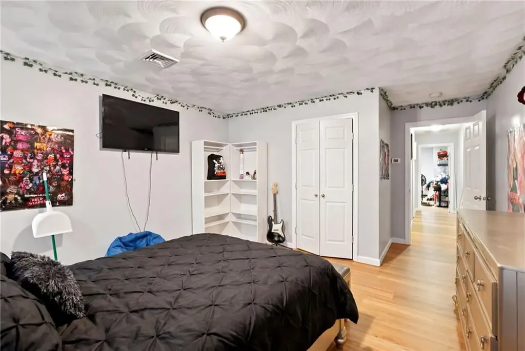 98 100 Oakland Avenue Providence RI 02908