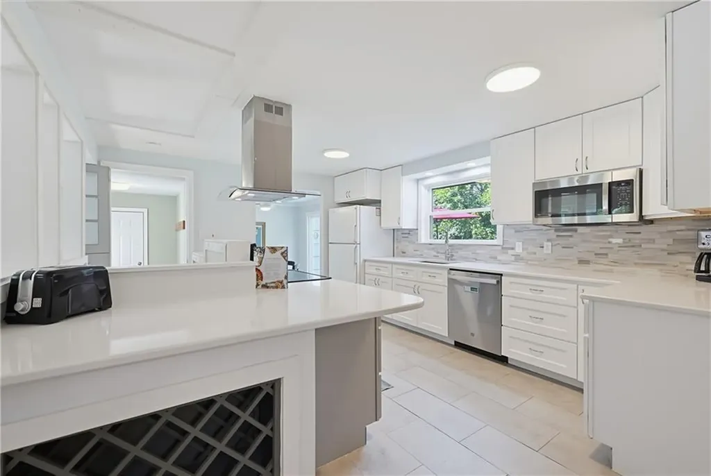 15 Austin Drive Cumberland RI 02864