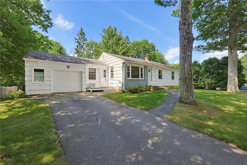 15 Austin Drive Cumberland RI 02864